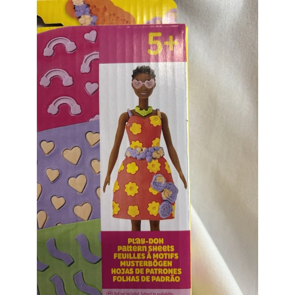Play-Doh Barbie Flowers & Florals Pattern Sheets Modeling Clay Set